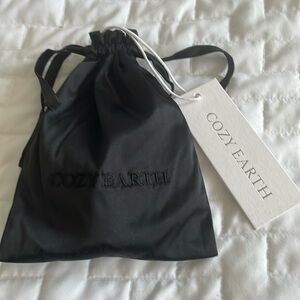 Cozy Earth Silk Schrunchie Set Brand New